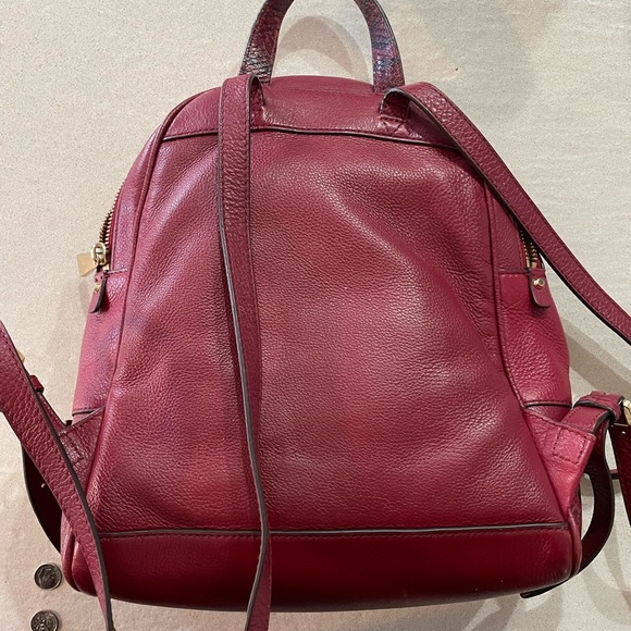 Micheal Kors backpack - Picture 3 of 10